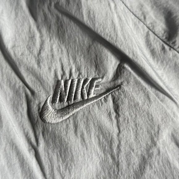 Sz XL - Nike Big Swoosh Windbreaker Jacket🔥New Full Zip Woven Grey Jacket - Picture 6 of 13